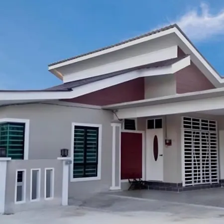 Aina Guest House Kota Bharu Exterior photo