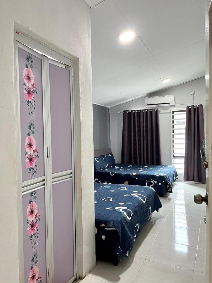 Aina * Kota Bharu